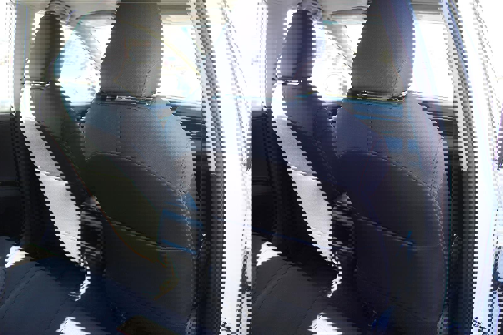 Used 2020 Toyota Camry LE image 43