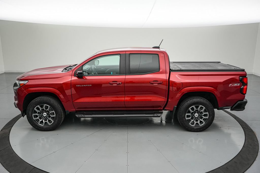 Used 2023 Chevrolet Colorado Z71 w/ Advanced Trailering Package AWD/4WD image 8