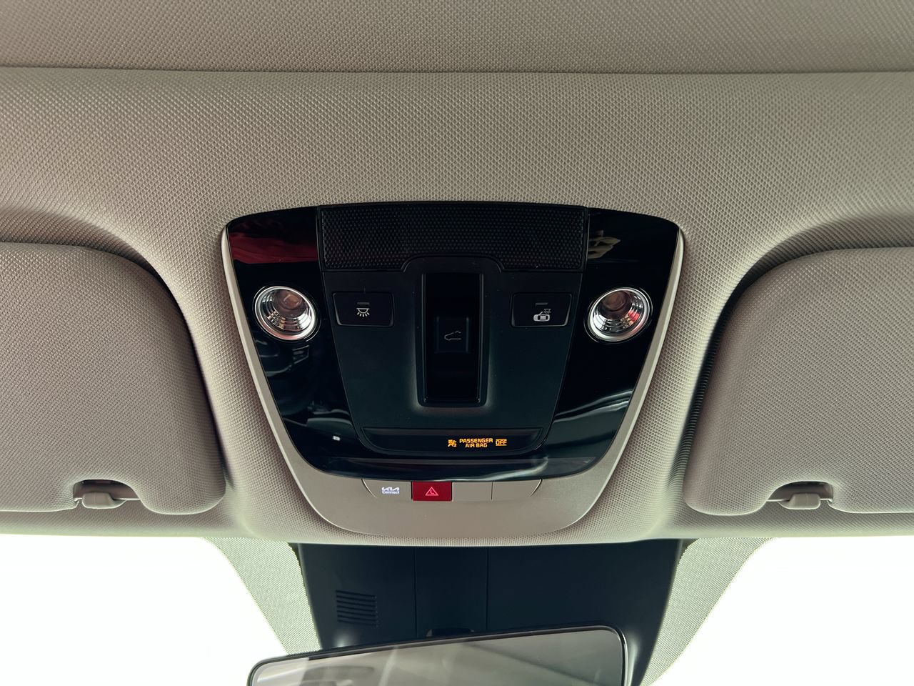 New 2026 Kia Sorento S w/ S Panoramic Sunroof Package FWD image 15