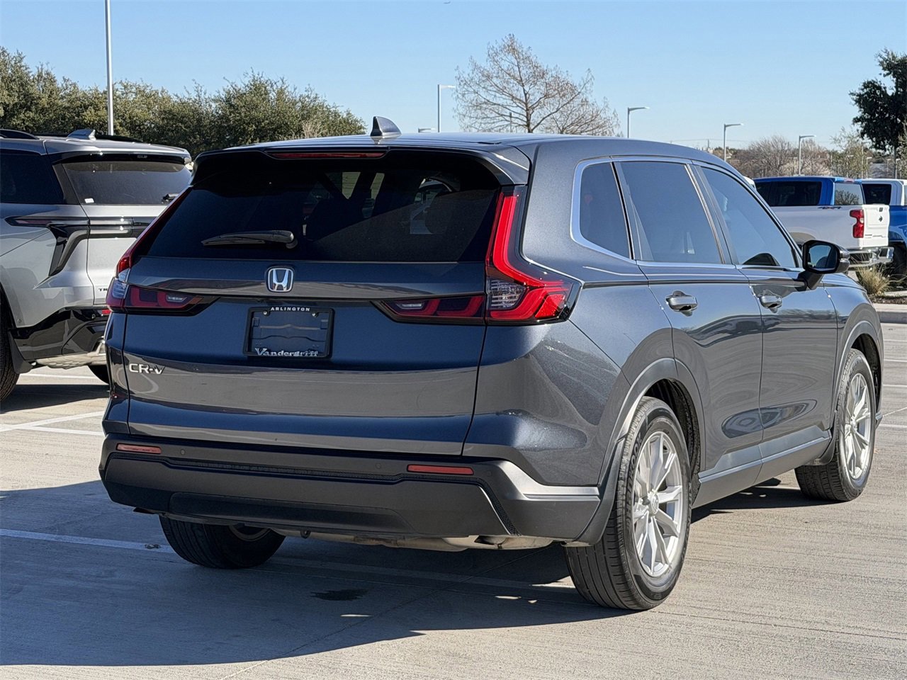 Used 2023 Honda CR-V EX-L image 4