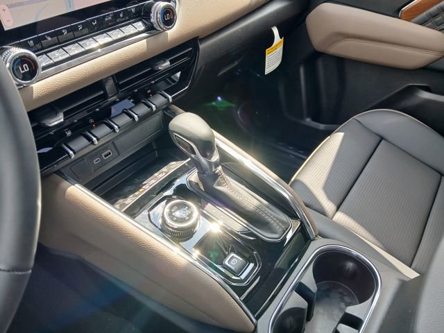 New 2026 GMC Canyon Denali w/ LPO, Denali Black Edition AWD/4WD image 24
