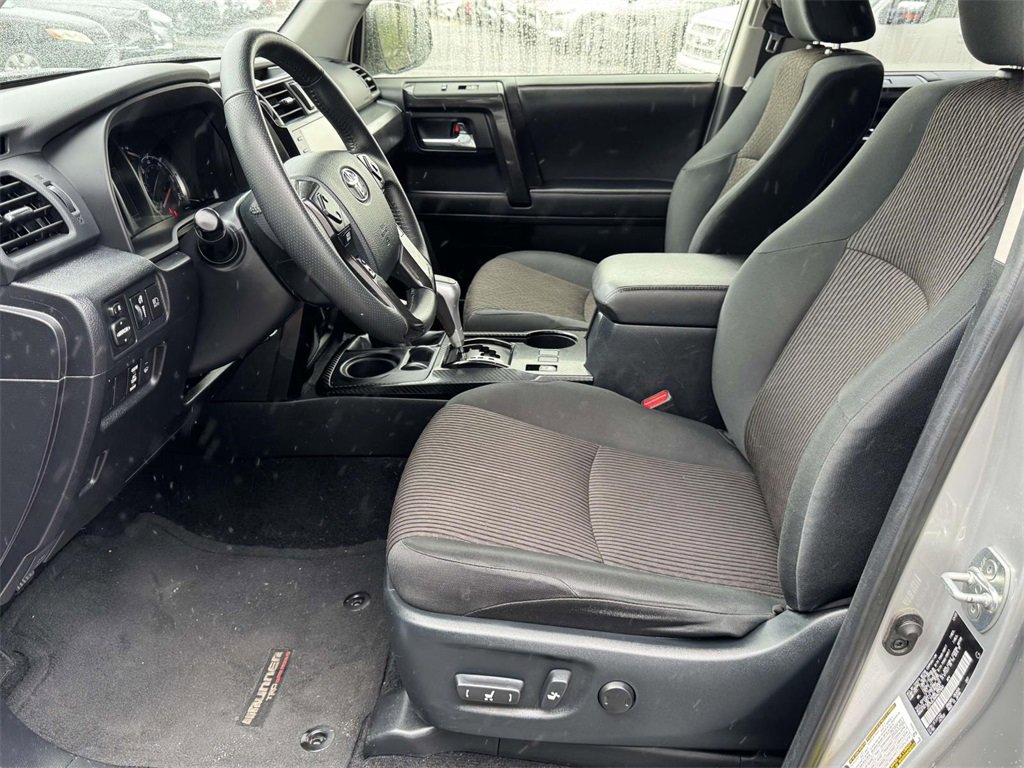 Used 2024 Toyota 4Runner TRD Off-Road image 19