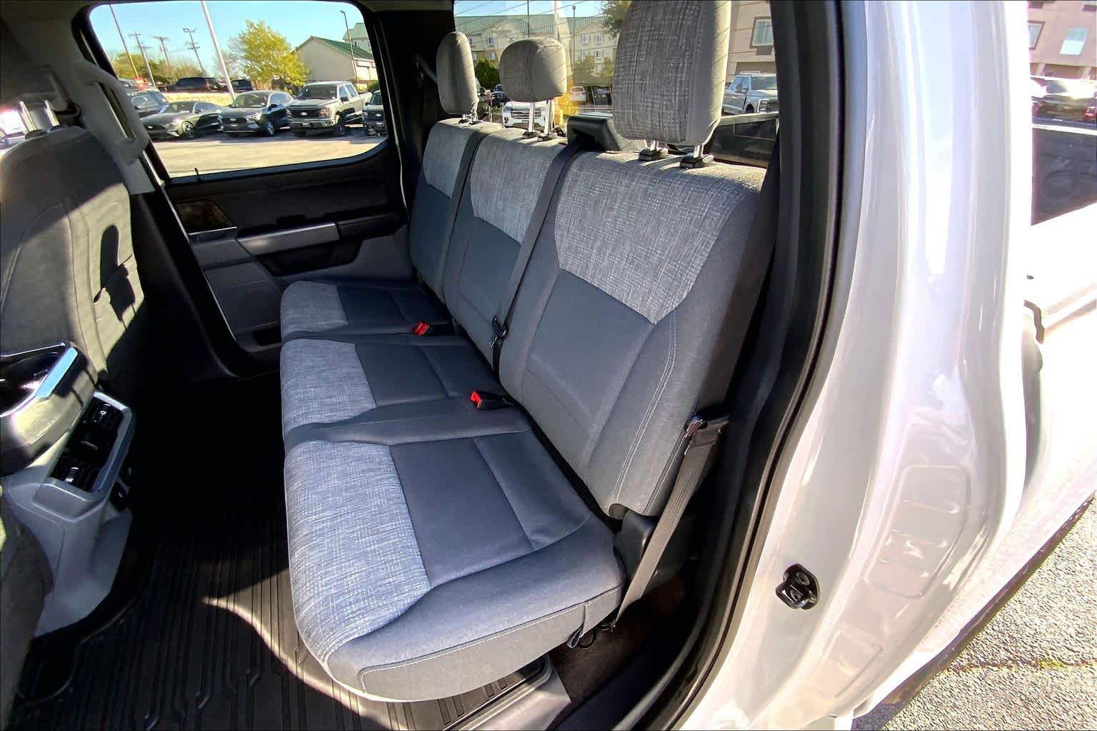 Used 2022 Ford F150 XLT w/ Equipment Group 302A High AWD/4WD image 19