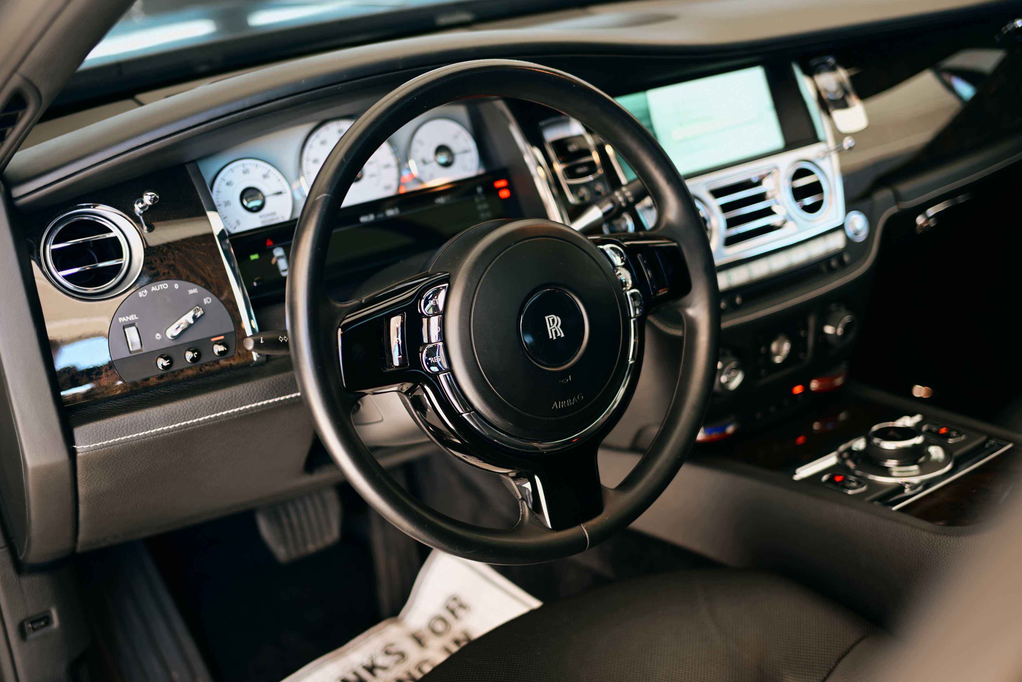 Used 2014 Rolls-Royce Ghost image 11