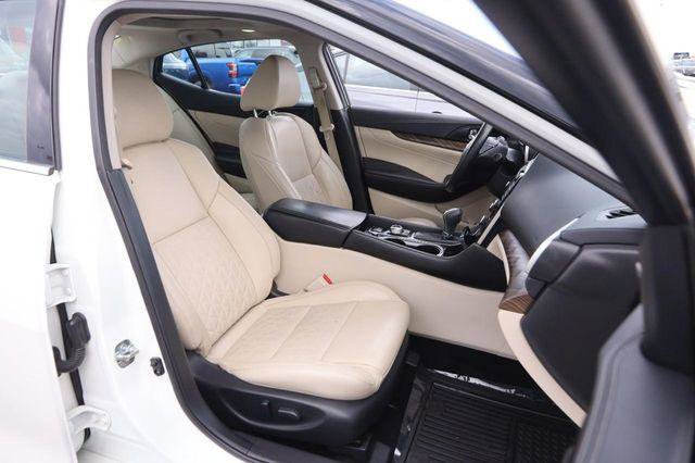 Used 2018 Nissan Maxima Platinum image 29