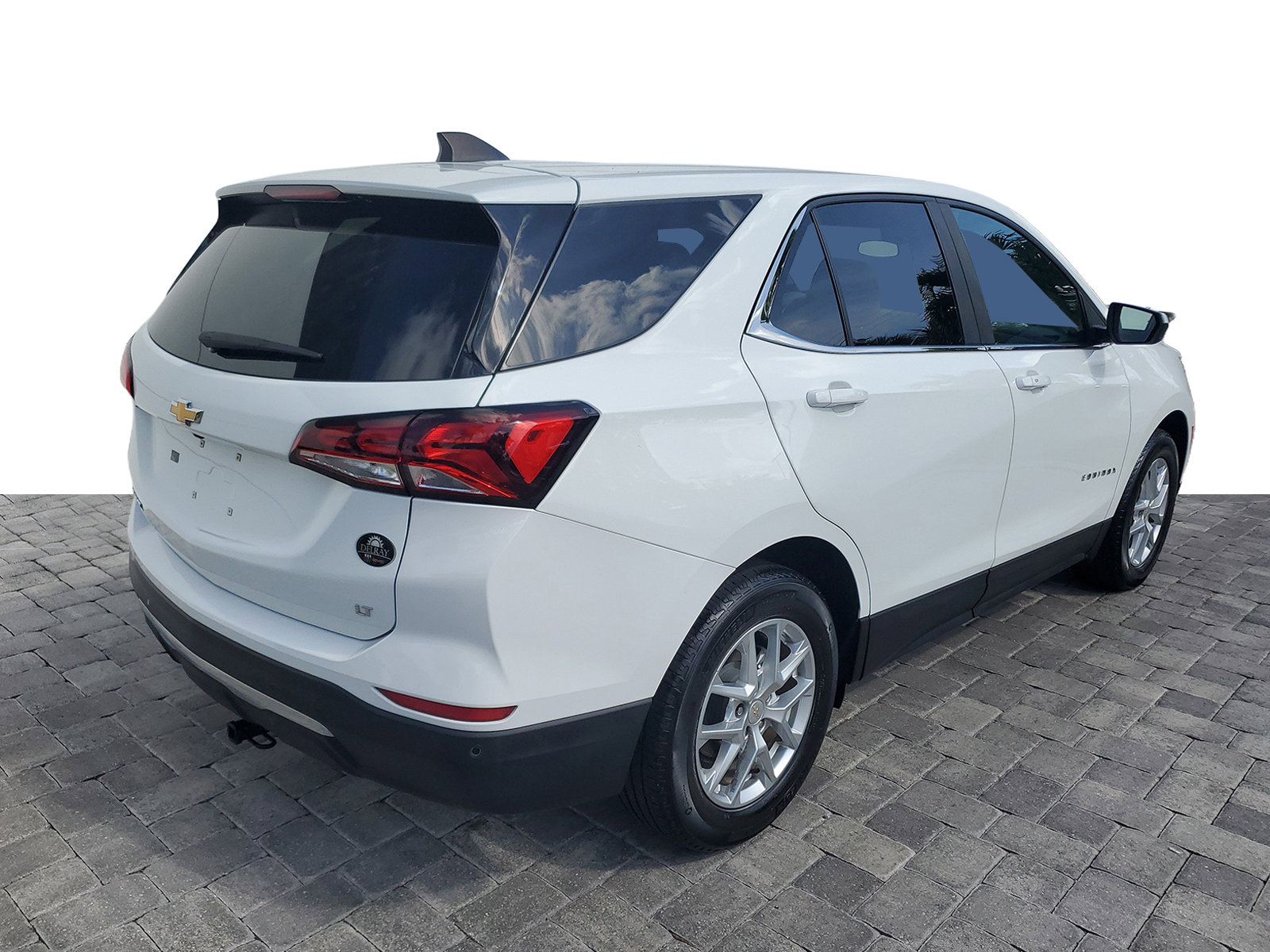 Used 2024 Chevrolet Equinox LT w/ LPO, Cargo Package FWD image 6