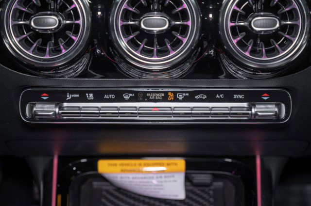 New 2026 Mercedes-Benz GLA 35 AMG 4MATIC image 17