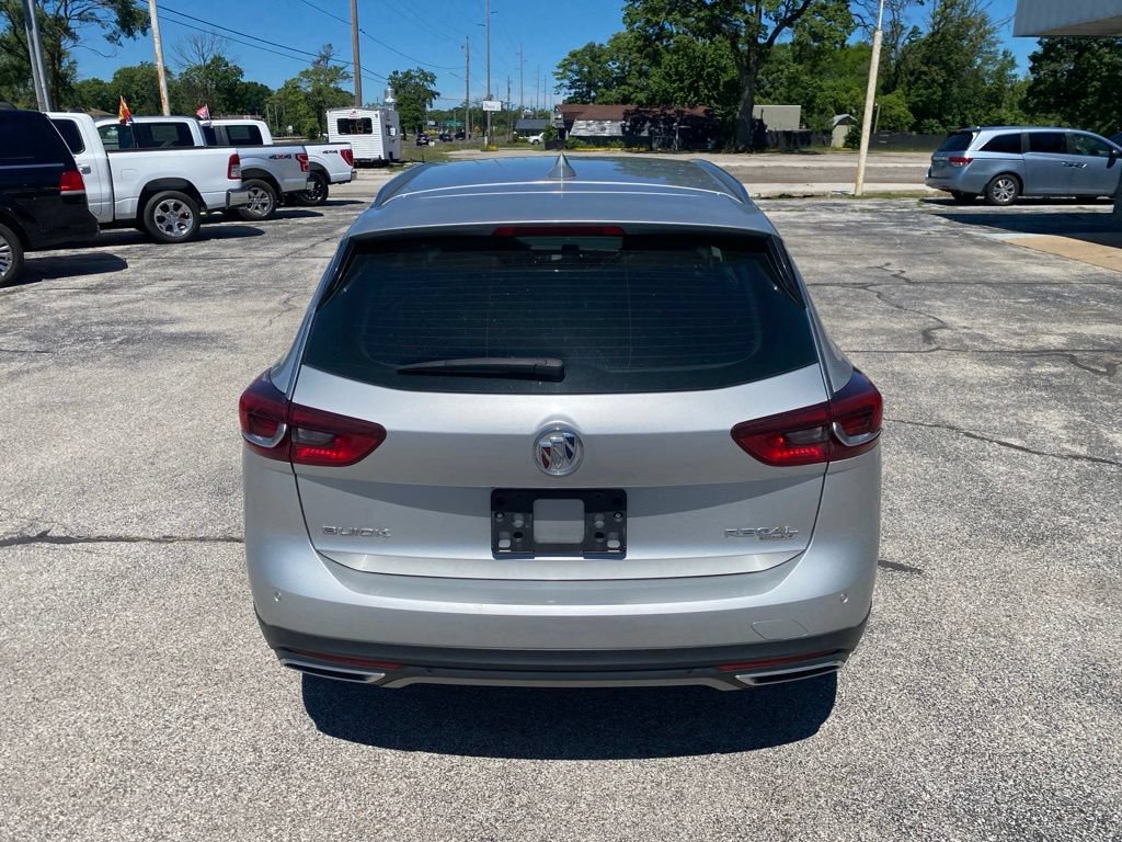 Used 2018 Buick Regal Essence w/ Driver Confidence Package #1 AWD/4WD image 6