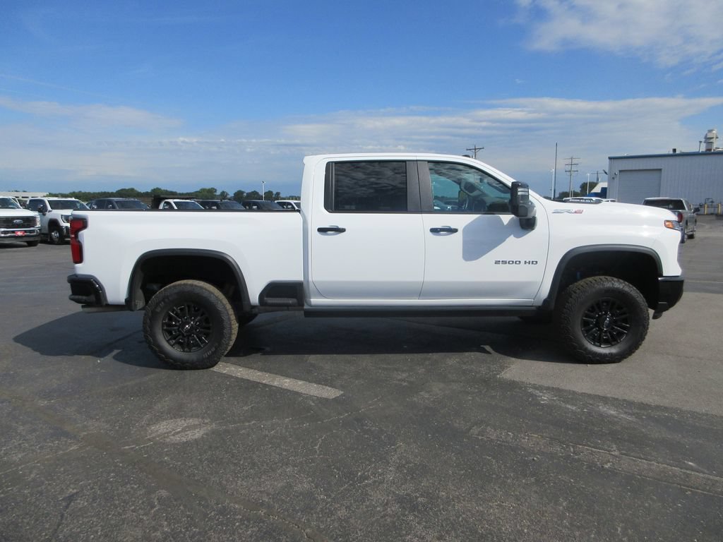 Certified 2026 Chevrolet Silverado 2500 ZR2 AWD/4WD image 5
