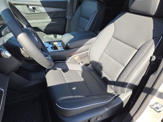 New 2026 Buick Enclave Sport Touring w/ LPO, Floor Liner Package image 25