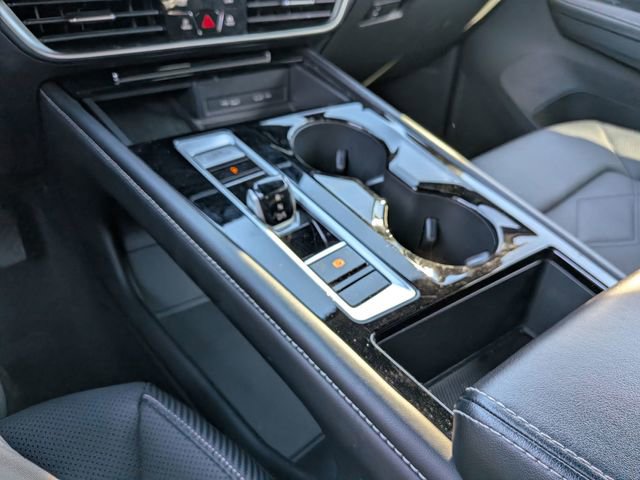 Used 2024 Volkswagen Atlas Cross Sport SE image 23