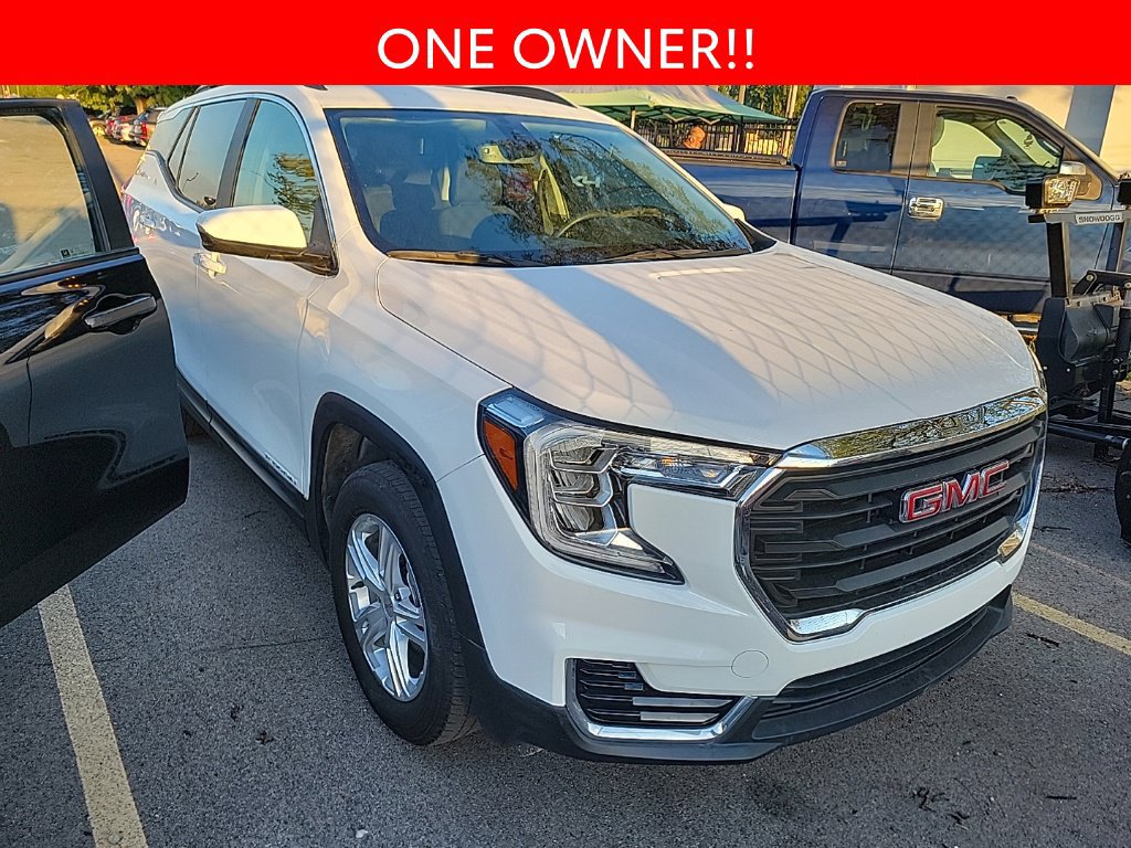 Used 2024 GMC Terrain SLE w/ Driver Convenience Package AWD/4WD image 3