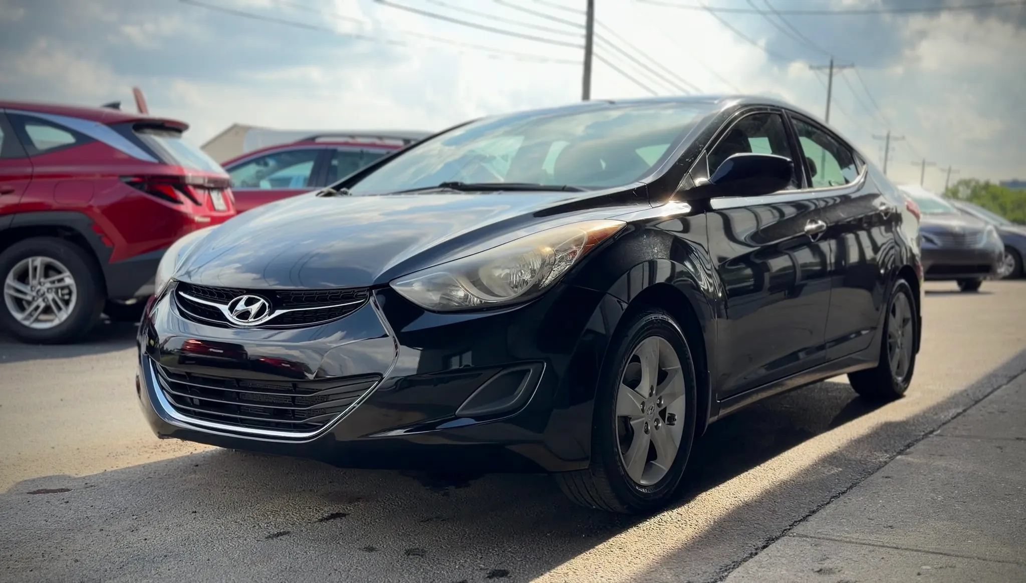 Used 2013 Hyundai Elantra GLS FWD image 5