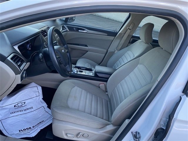 Used 2018 Ford Fusion SE image 18