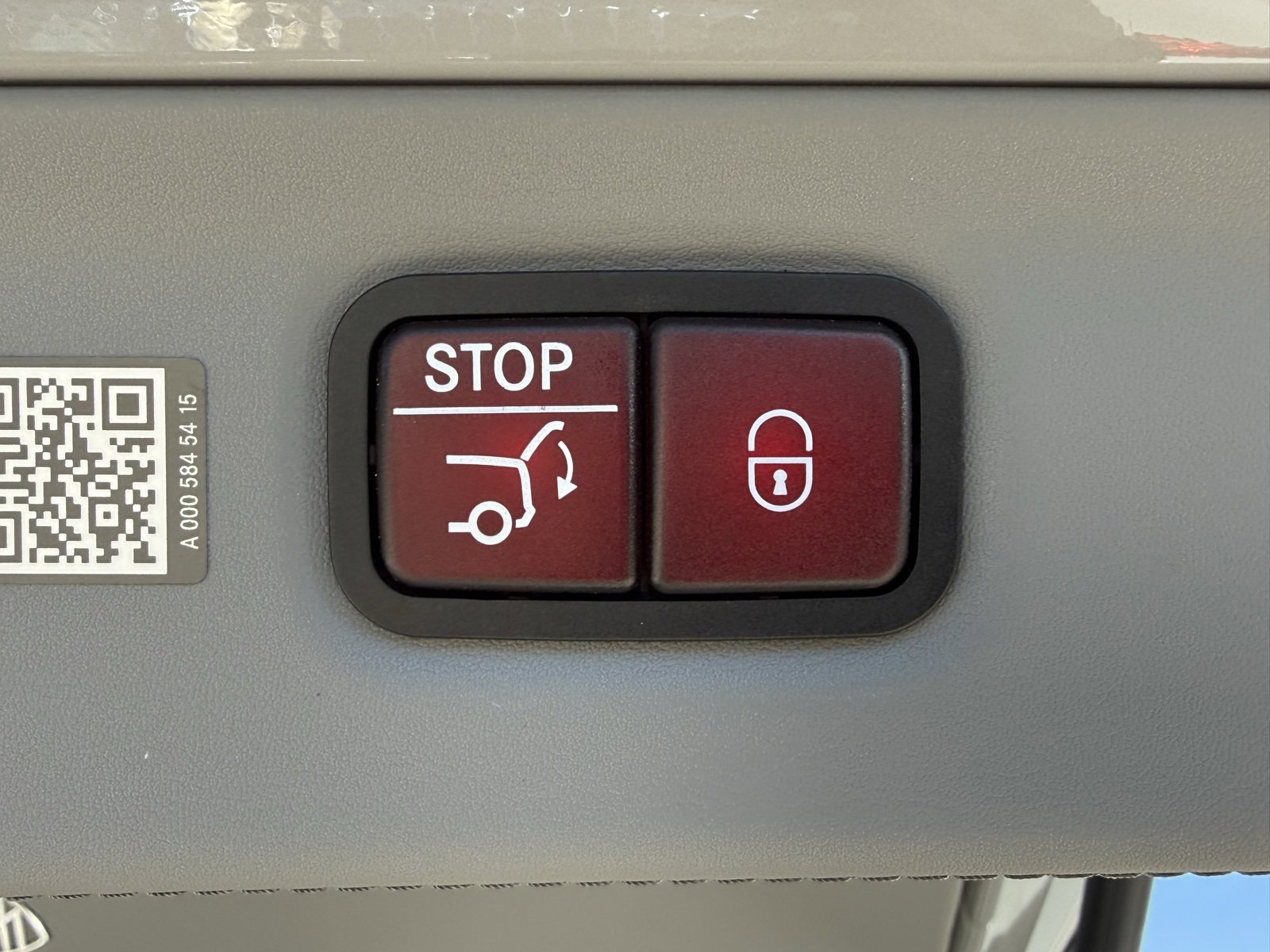 New 2025 Mercedes-Benz Maybach EQS 680 4MATIC image 13