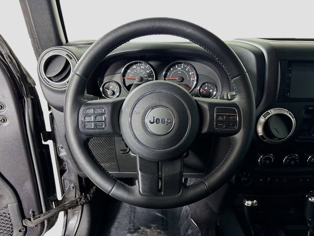 Used 2017 Jeep Wrangler Unlimited Sahara w/ Max Tow Package image 12