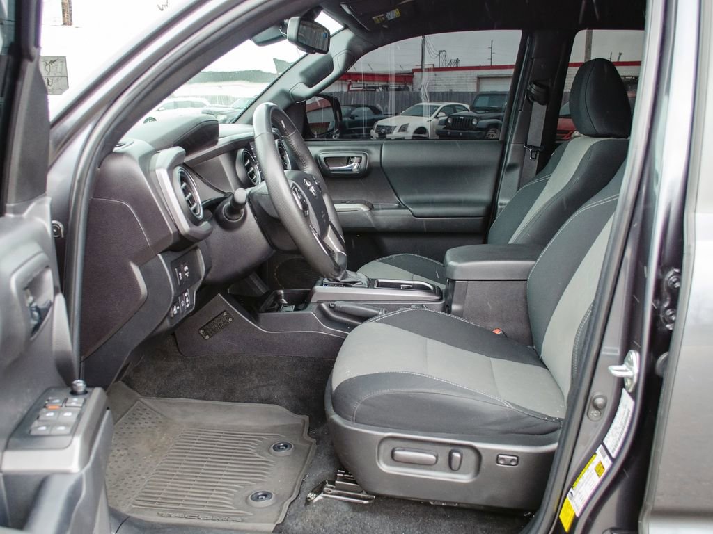 Used 2023 Toyota Tacoma TRD Sport image 25