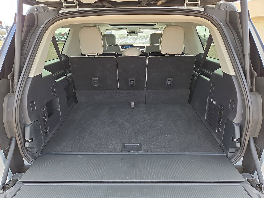 Used 2025 Ford Expedition Max Active image 13