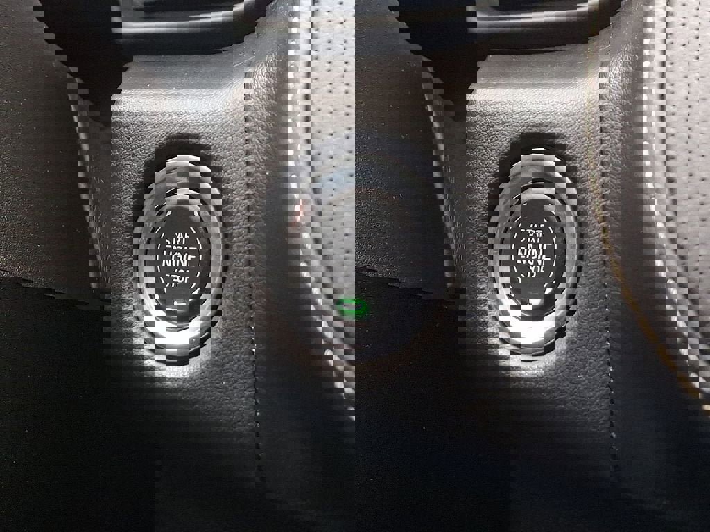 Certified 2024 GMC Yukon SLT w/ SLT Luxury Package image 23