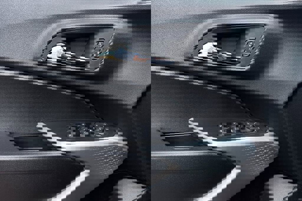 New 2026 Chevrolet Trax RS image 11