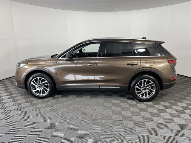 Used 2022 Lincoln Corsair AWD w/ Equipment Group 101A image 4