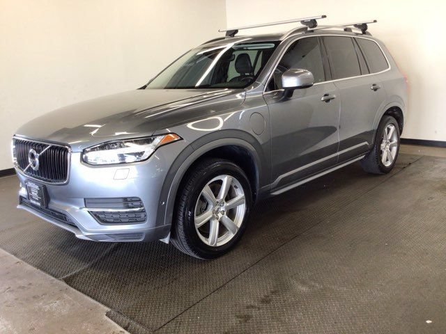 Used 2016 Volvo XC90 T8 Momentum w/ Vision Package AWD/4WD image 3