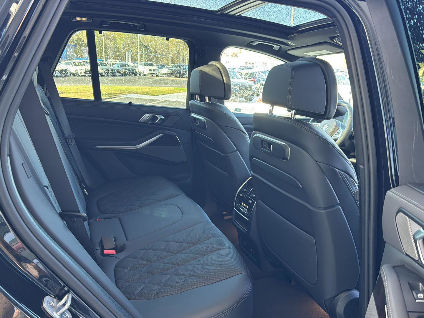 New 2026 BMW X5 xDrive40i w/ Executive Package image 11