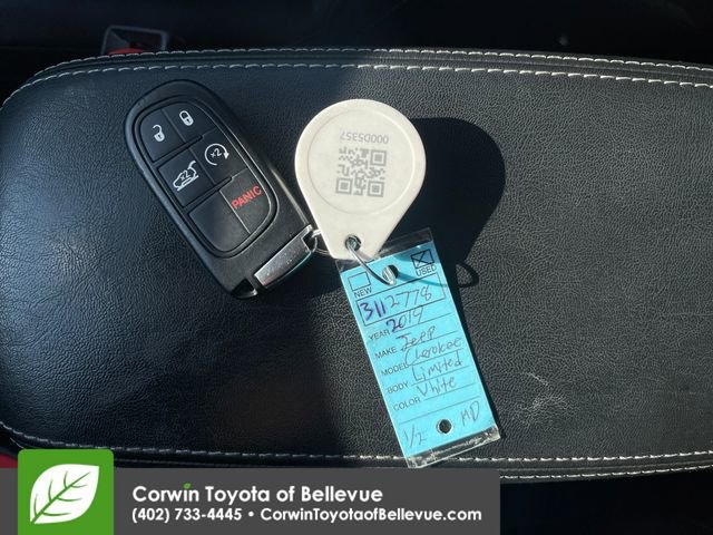 Used 2019 Jeep Cherokee Limited AWD/4WD image 16