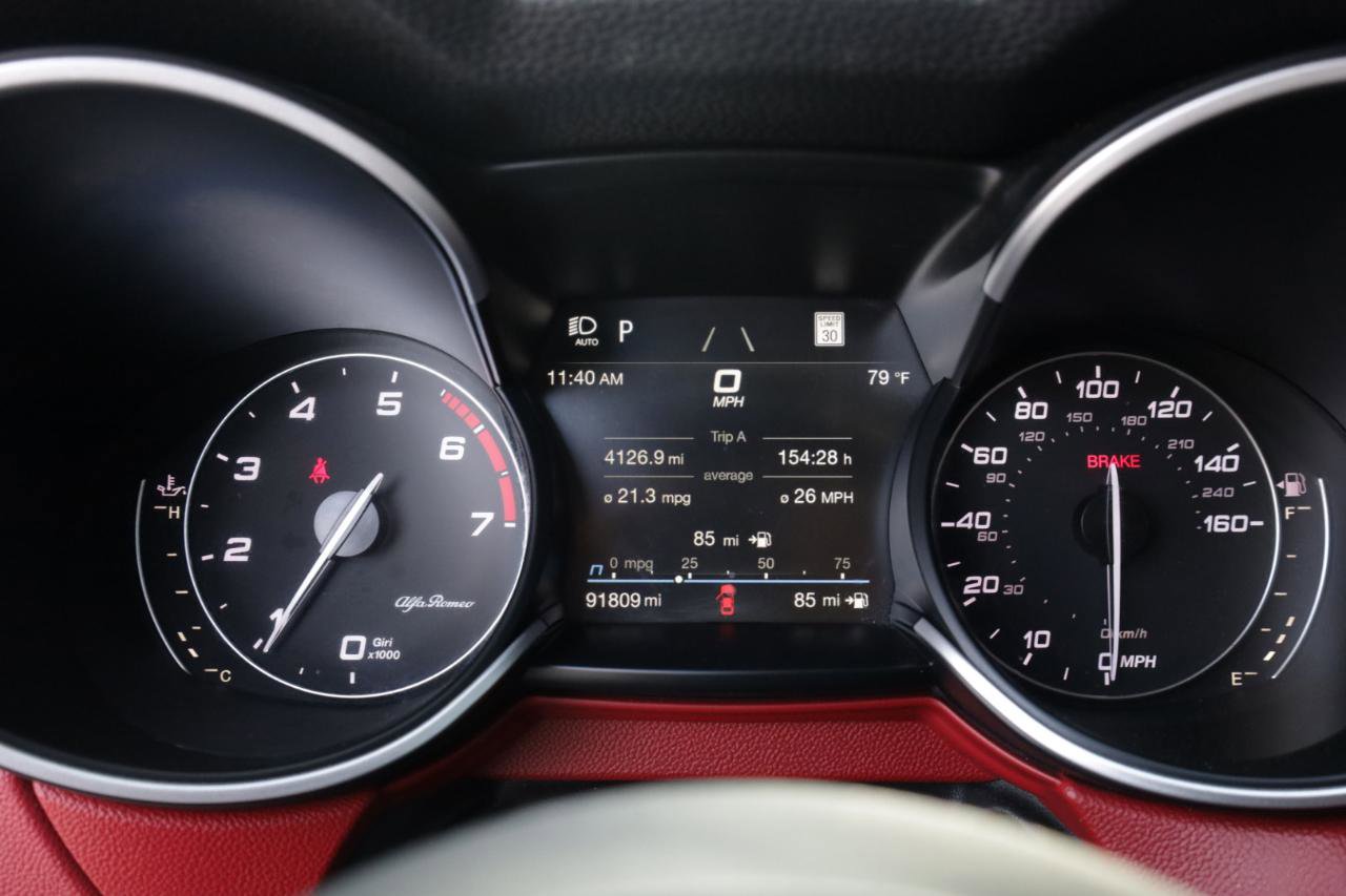 Used 2021 Alfa Romeo Stelvio Ti w/ Nero Edizione AWD/4WD image 42