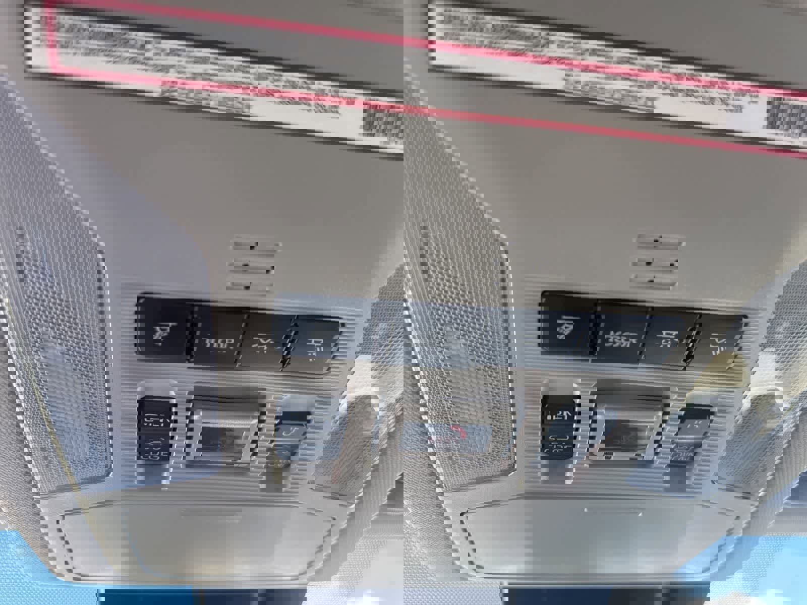 Used 2020 Toyota RAV4 XLE w/ Convenience Package image 27