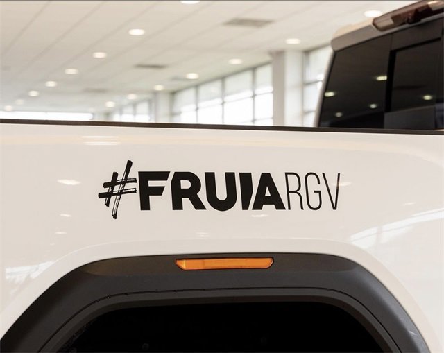 Used 2022 GMC Sierra 1500 AT4X image 7