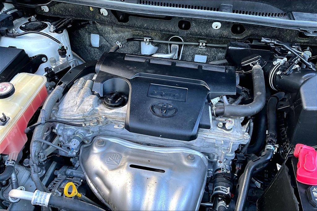 Used 2018 Toyota RAV4 SE w/ Advanced Technology Package image 31