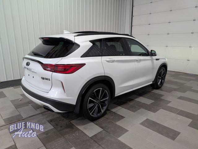 Used 2023 INFINITI QX50 Sport AWD/4WD image 4