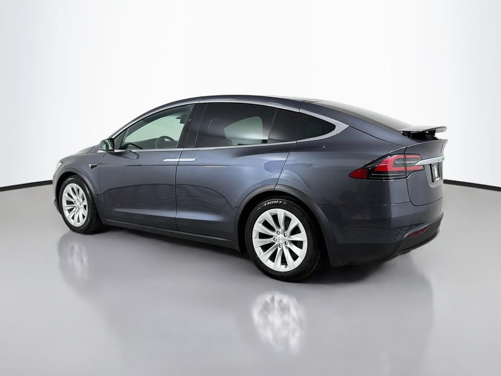 Used 2018 Tesla Model X 75D AWD/4WD image 7