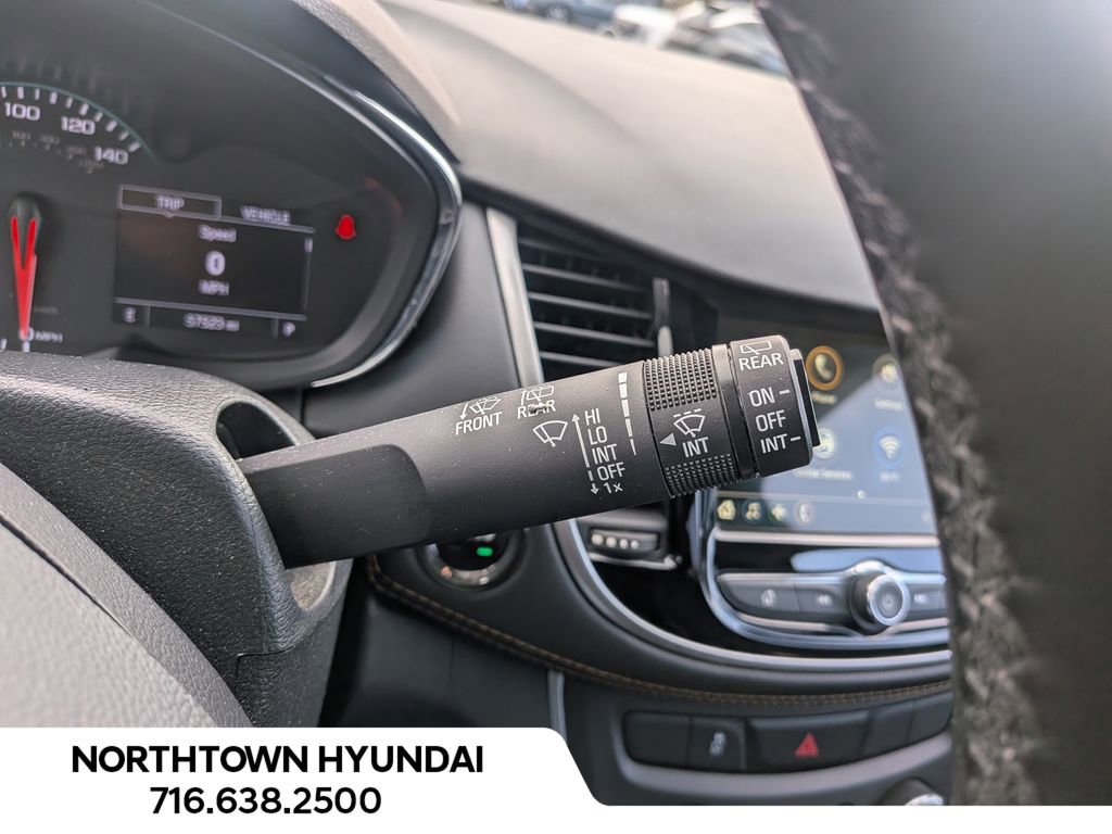 Used 2019 Chevrolet Trax LT w/ LT Convenience Package AWD/4WD image 25