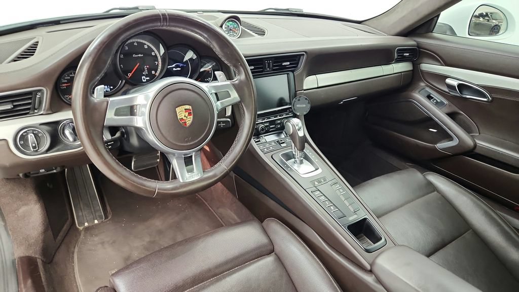 Used 2015 Porsche 911 Turbo AWD/4WD image 31