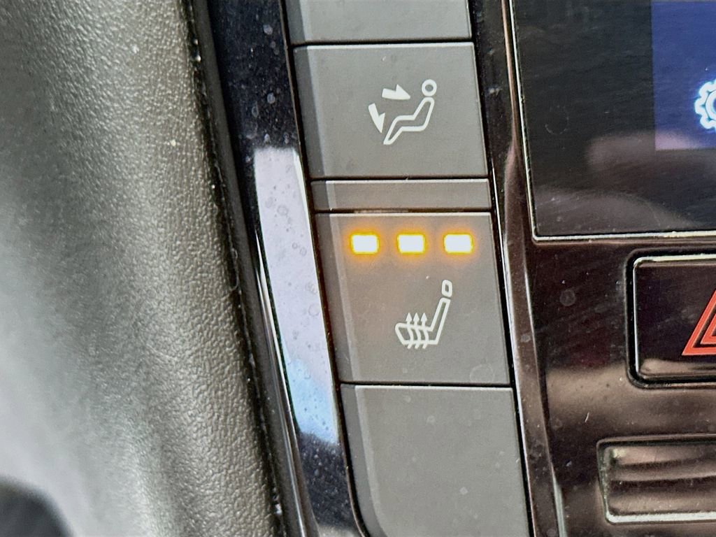 Used 2021 INFINITI QX50 Luxe image 19