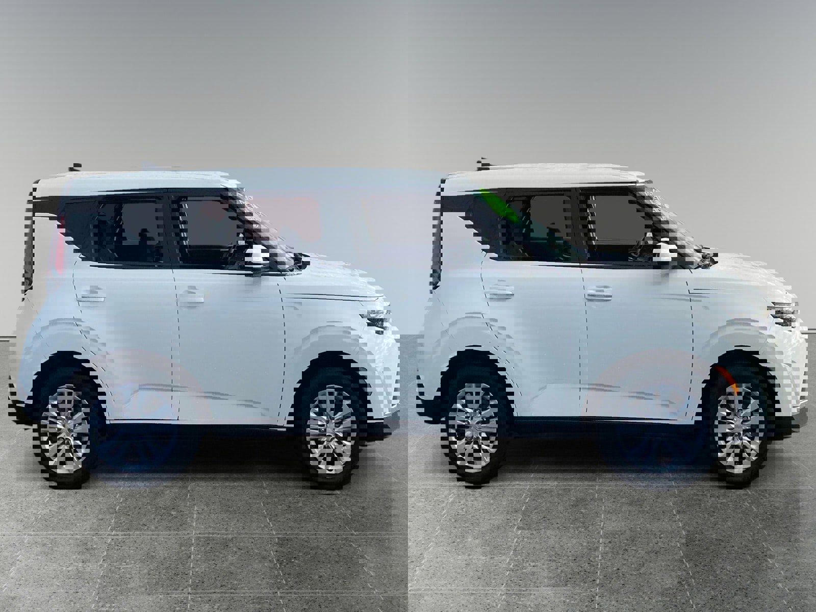 Used 2025 Kia Soul LX FWD image 6