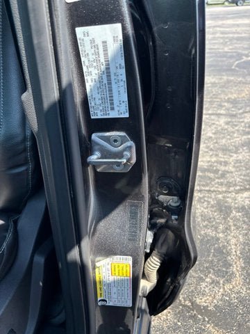 Used 2017 Ford Escape SE w/ SE Leather Comfort Package AWD/4WD image 20