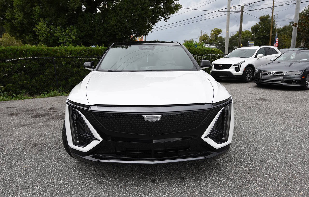 Used 2025 Cadillac Lyriq Sport w/ LPO, Floor Liner Package AWD/4WD image 2