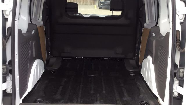Used 2022 Ford Transit Connect XL image 9