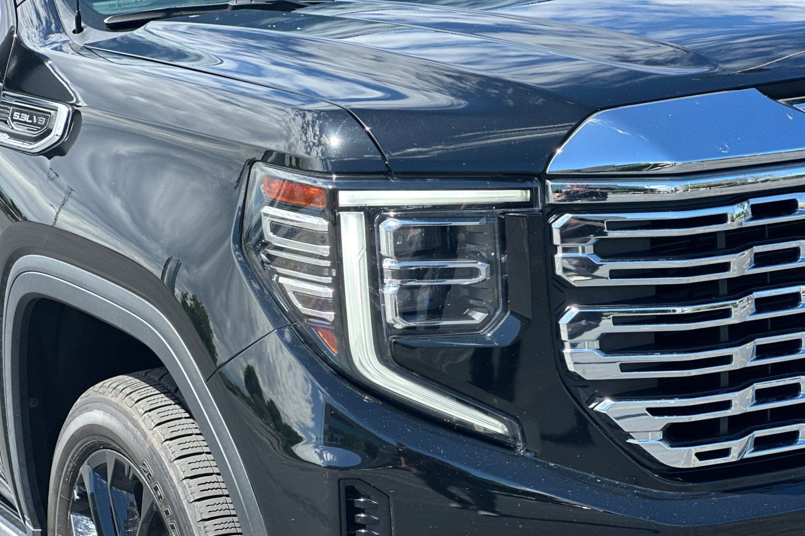 Used 2023 GMC Sierra 1500 Denali w/ Technology Package AWD/4WD image 46