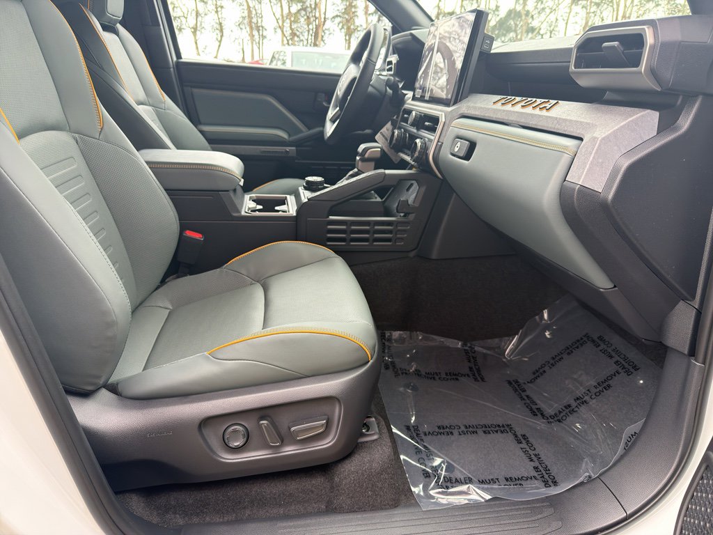 New 2026 Toyota 4Runner Trailhunter image 18