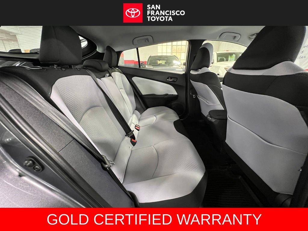 Certified 2022 Toyota Prius LE FWD image 16
