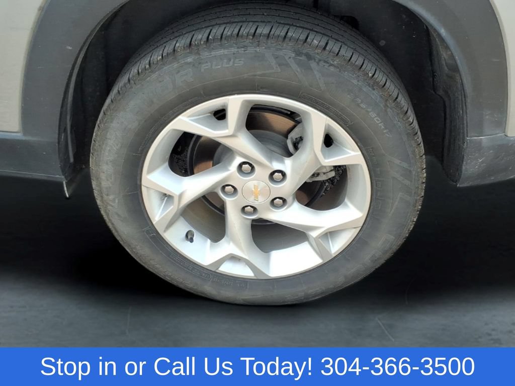 Used 2024 Chevrolet Trax LS w/ LS Convenience Package FWD image 8