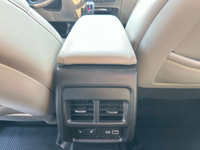 Used 2019 Cadillac XT4 Premium Luxury AWD/4WD image 16