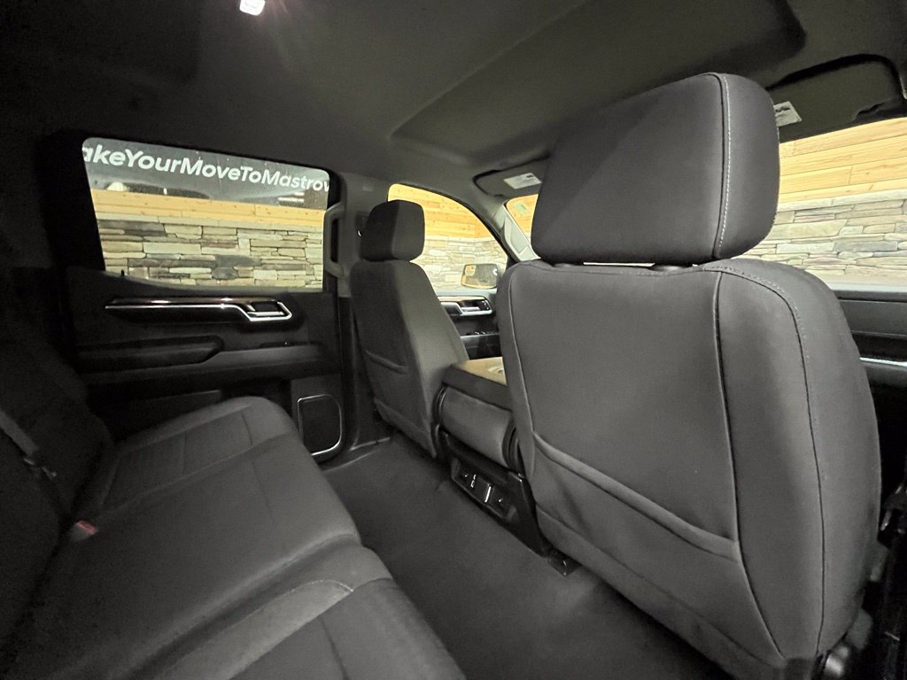 Used 2022 Chevrolet Silverado 1500 LT AWD/4WD image 36