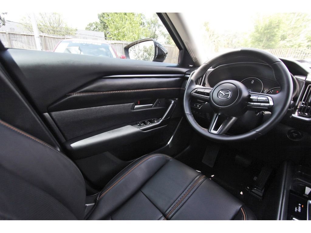 Certified 2025 MAZDA CX-50 AWD 2.5 Hybrid w/ Premium Pkg image 6