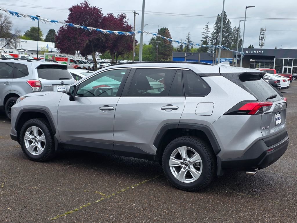 Used 2021 Toyota RAV4 XLE w/ XLE Grade Weather Package image 2