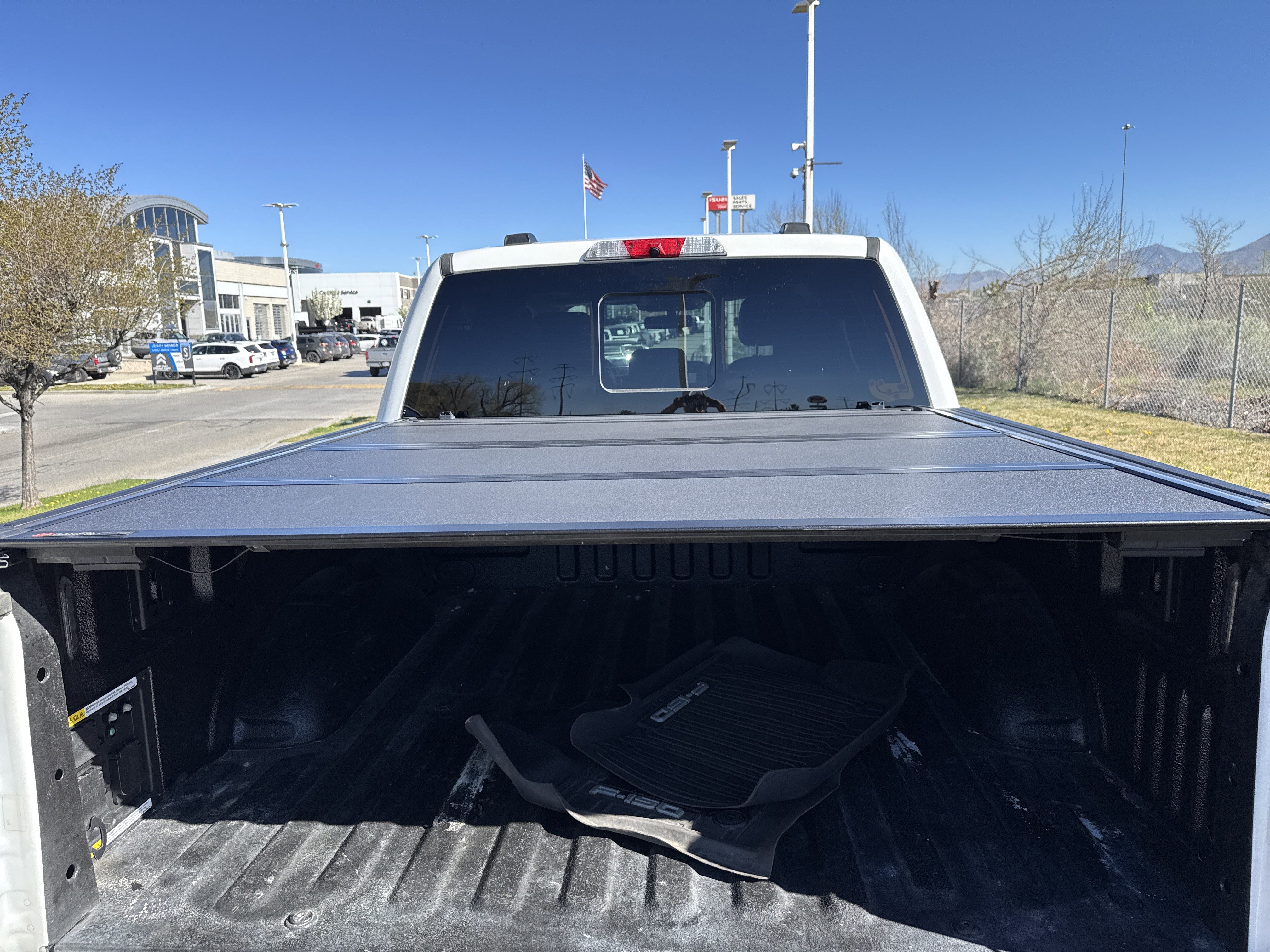 Used 2022 Ford F150 Lariat w/ Max Trailer Tow Package image 25